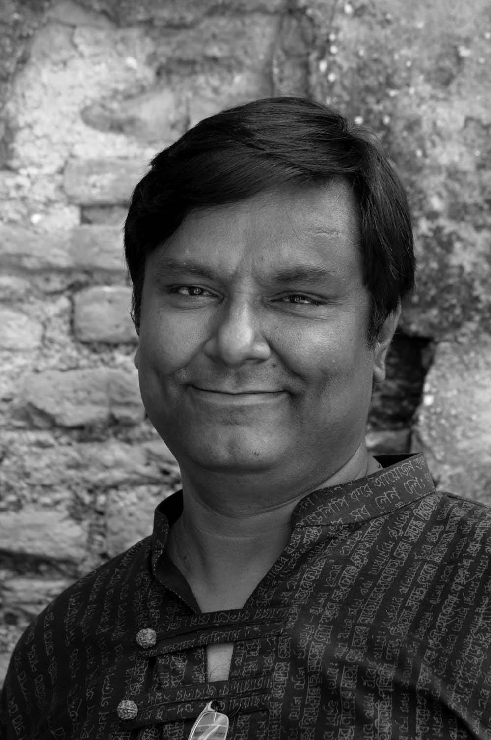 স্থপতি শিল্পী মোস্তফা খালিদ পলাশ 