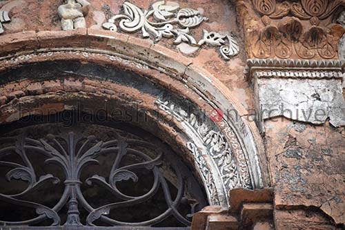 পানাম নগরীর বাড়িগুলোতে ব্যাবহারীত নকশা